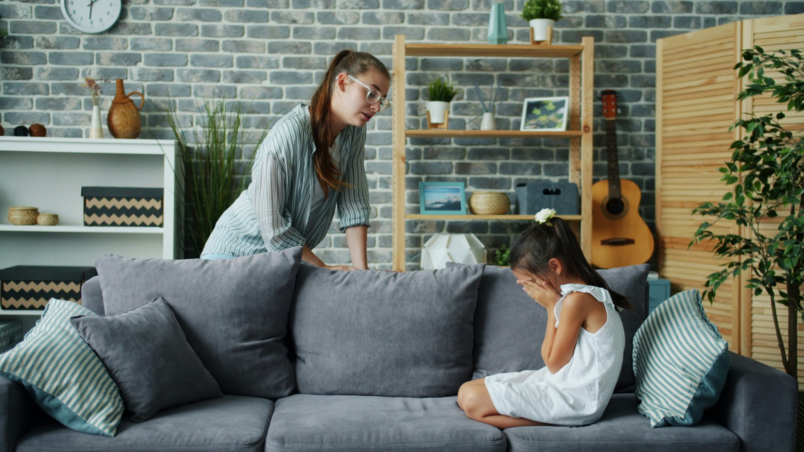 Parent and child experiencing family conflict that Passcode to Parenting can help with during a co-parent coaching session.